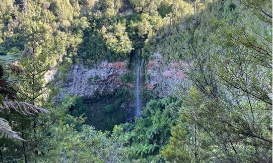Tupapakurua Falls, Manawatu - Wanganui