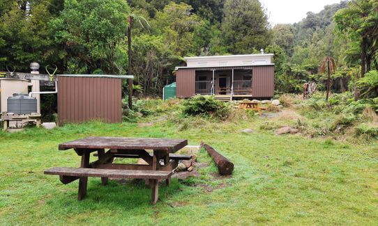 Te Whare Okioki & Mangamuka Huts Loop, Waikato