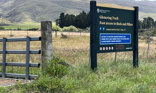 Rock and Pillars Loop , Otago