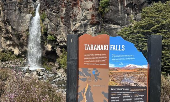 Taranaki Falls Beauty, Manawatu - Wanganui