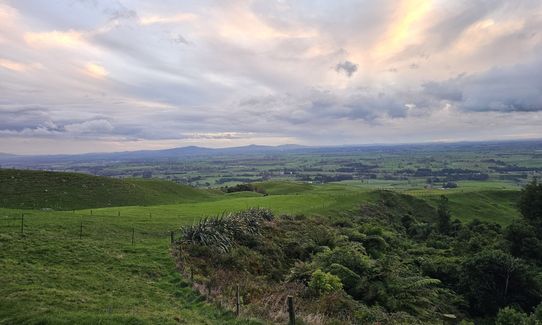 Te Whare Okioki & Mangamuka Huts Loop, Waikato