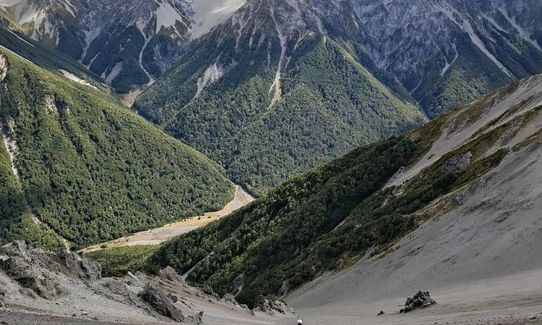 The Pyramid to Sudden Valley via the 5 star scree, Canterbury