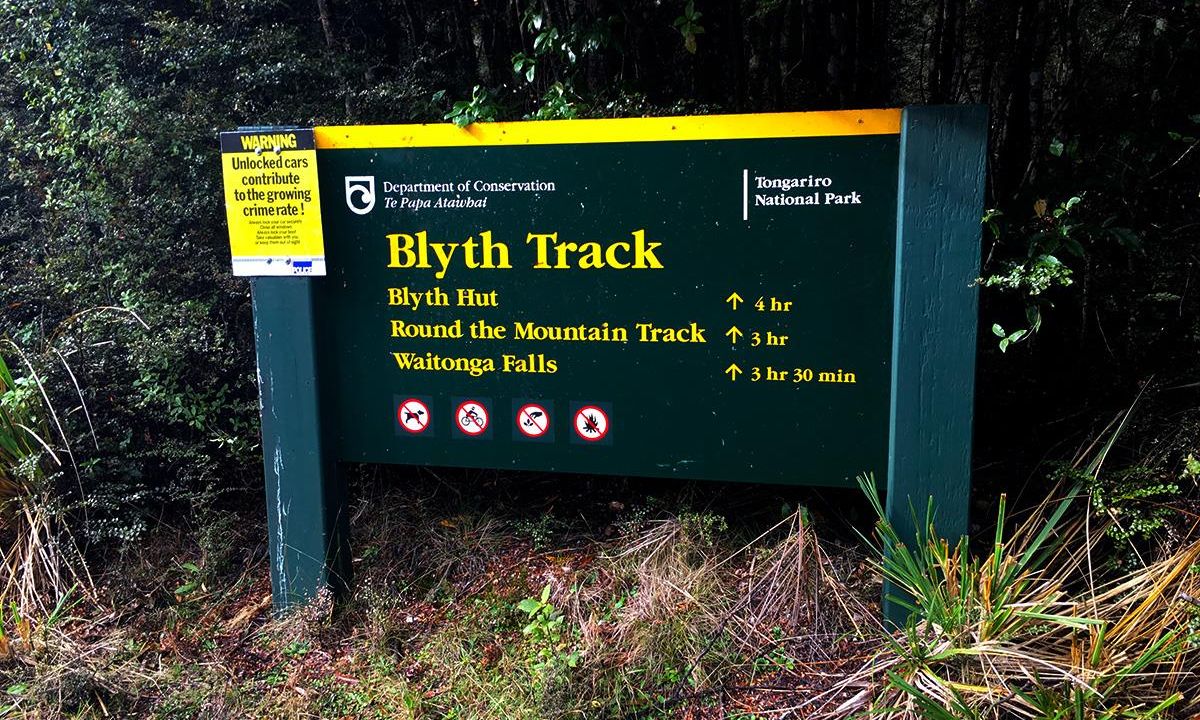 Blyth Hut and Beyond , Manawatu - Wanganui