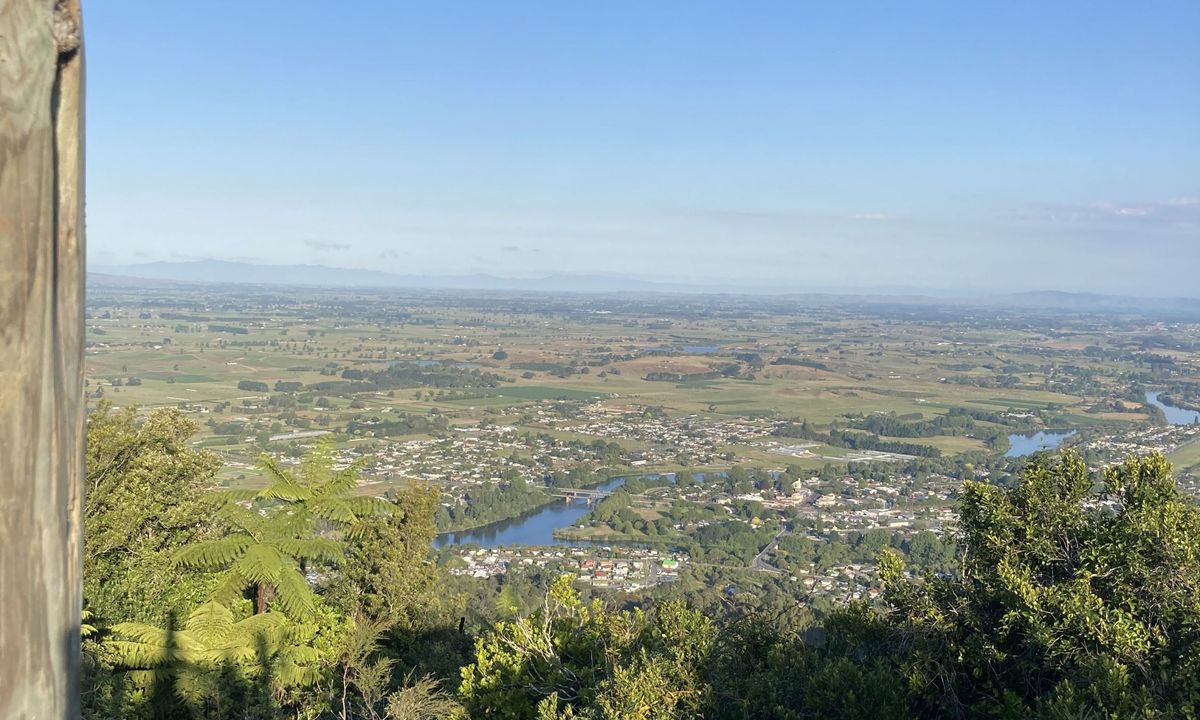 Hilly Hakarimata, Waikato