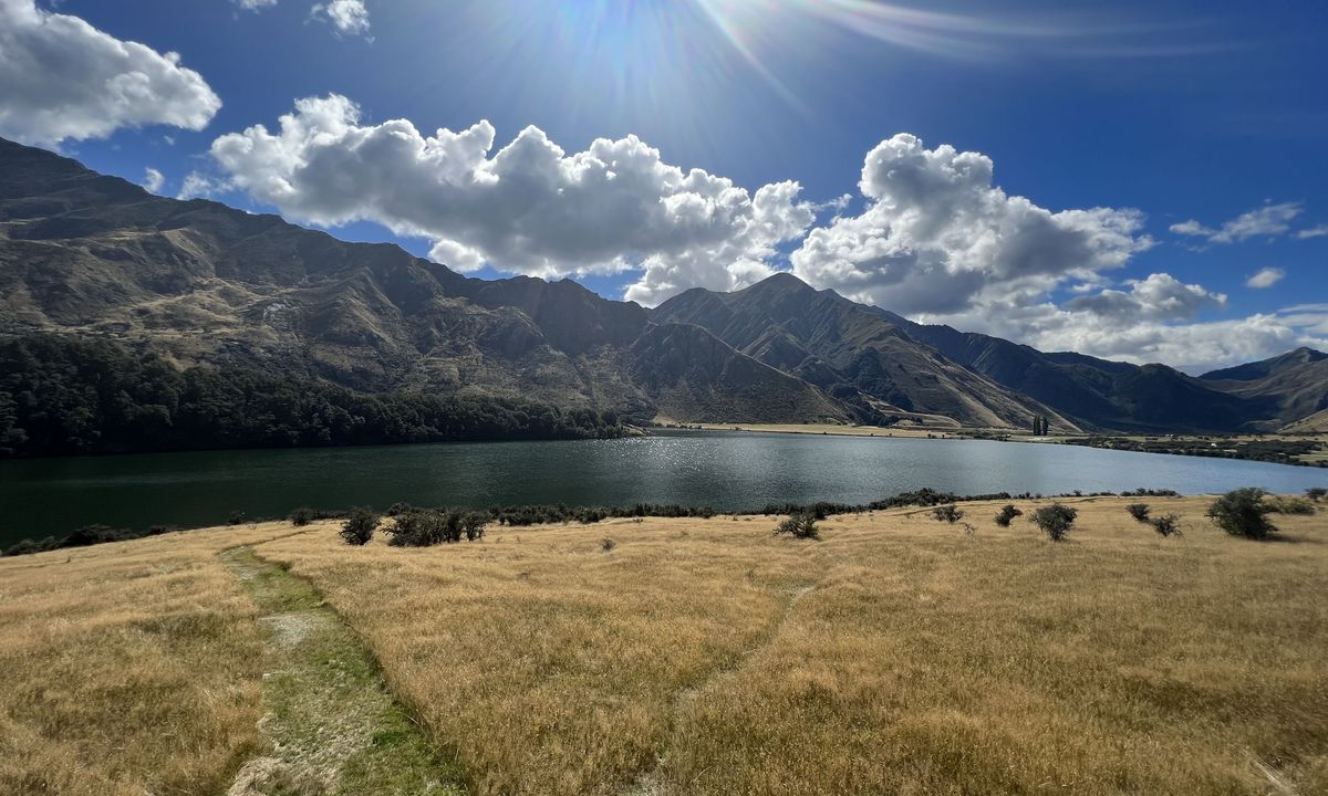 Loopin' Moke Lake, Otago