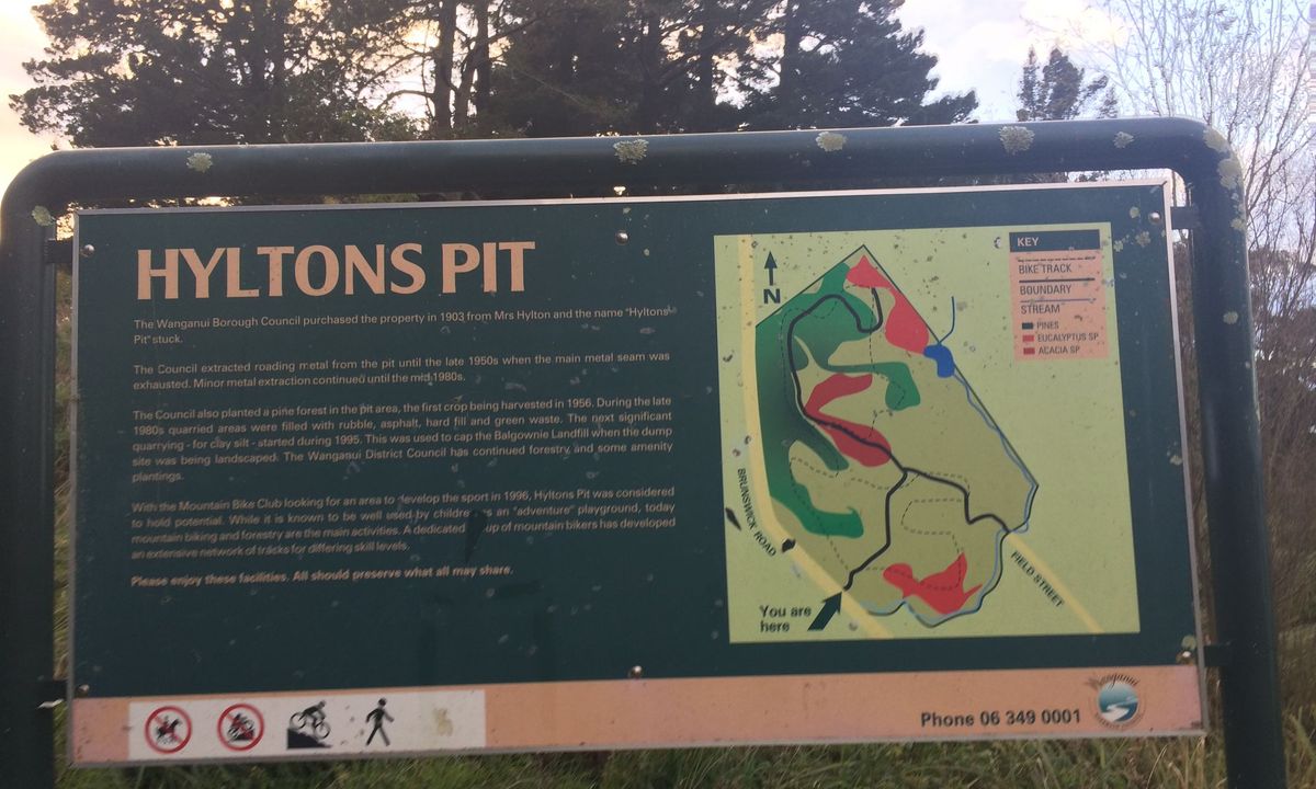 Hylton's Pit, Manawatu - Wanganui